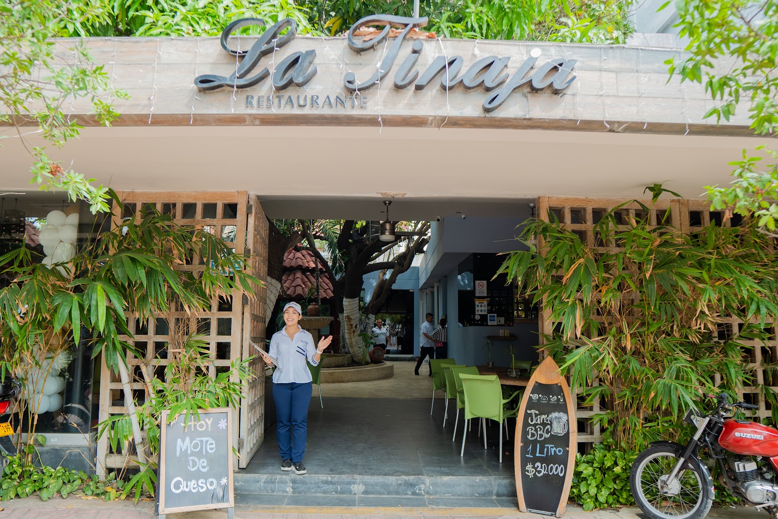 Fachada del Restaurante La Tinaja